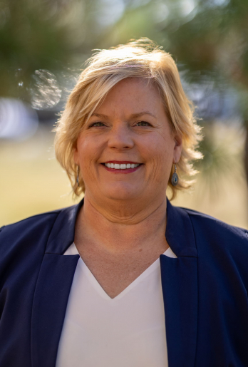 Head Shot_Secretary Groginsky